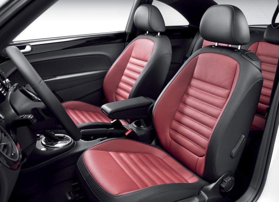  Volkswagen Beetle 2011 года  (фото 2 из 16)